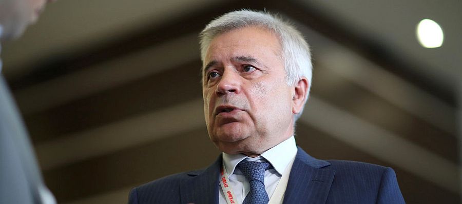 Lukoil to acquire a 50% operator stake in the Area 4 project in Mexico, the transaction value is $435 mln