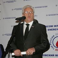 Церемония открытия- Первый зампред Комитета ГД ФС РФ по энергетике Ю.А. Липатов