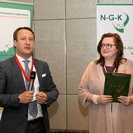 Марат Прикович ГАЗПРОМНЕФТЬ - РАЗВИТИЕ Елена Генадиевна МНК Нефтегазстрой 2017