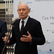 Глава Республики Башкортостан Хамитов Рустэм Закиевич. Уфа. Нефть Газ Технологии 2015