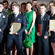 Финалисты Конкурса Золотой резерв нефтегаза 2008 и Ляйсан Утяшева