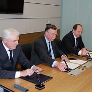 Ген. Директор «Электропрома»  Борис Абрамов, Президент «Сименс» Дитрих Мёллер и Ген. Директор «Уралмаш НГО Холдинг» Юрий Карпов