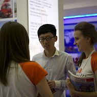 Гости  выставки  Нефтегаз  -  2014